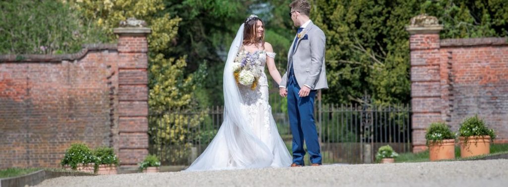 Dresses for curvy brides Dresses for curvy brides