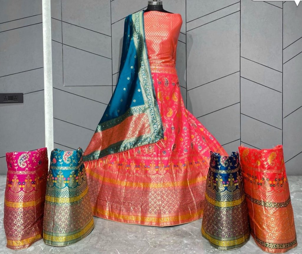 Traditional Splendor: Banarasi Lehengas That Dazzle Traditional Splendor: Banarasi Lehengas That Dazzle