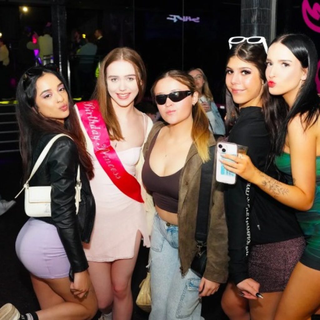 Book pub crawl brussels online: plan your perfect evening Book pub crawl brussels online: plan your perfect evening