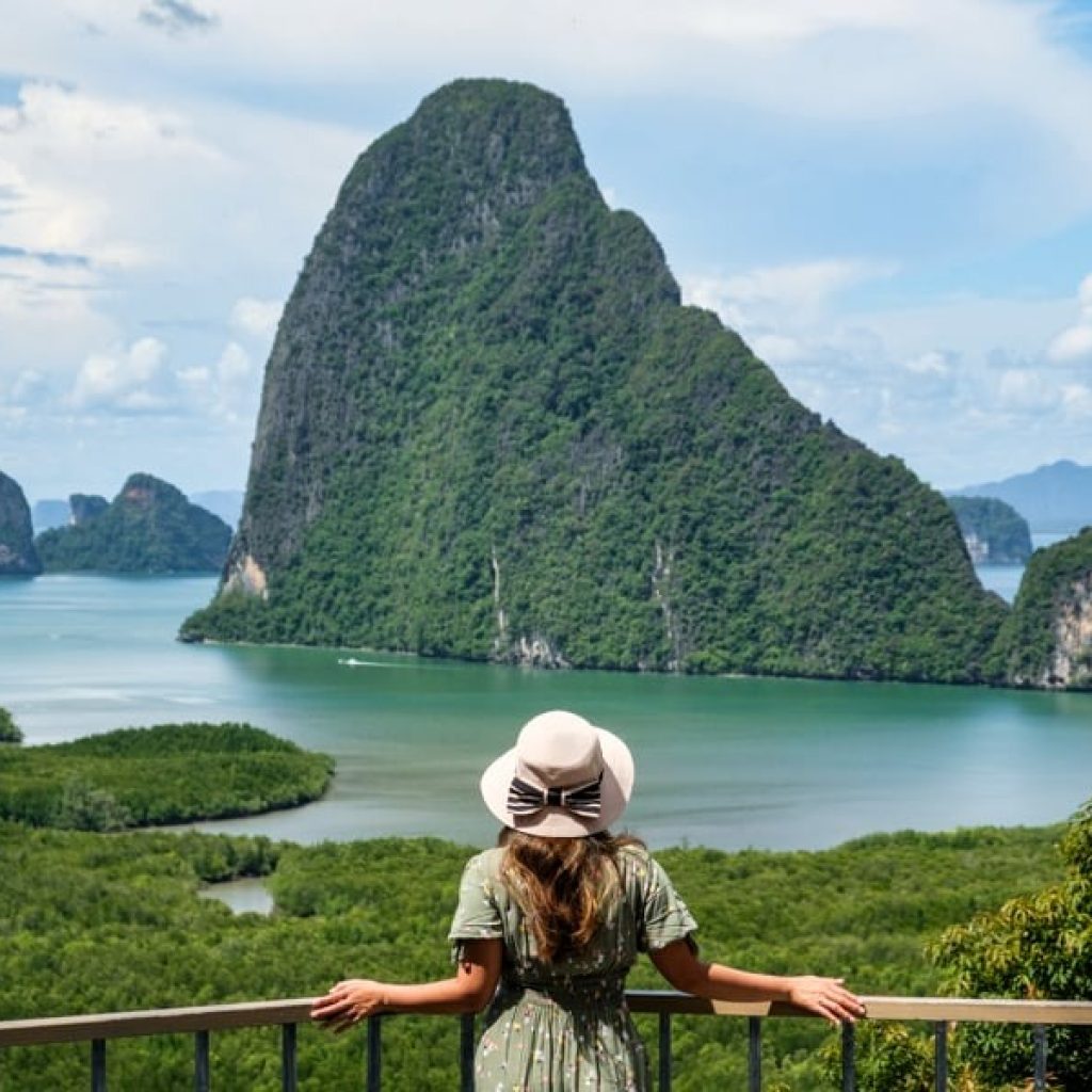Hotel booking services in USA: Find and compare stays easily