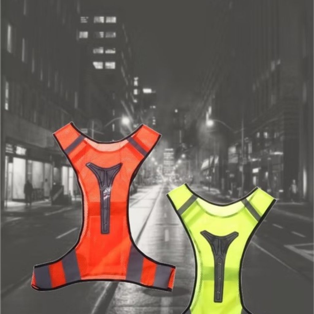 Reflective workout clothes that boost visibility and comfort Reflective workout clothes that boost visibility and comfort