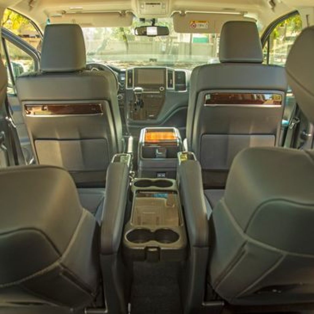 Luxury Van Rentals Costa Rica: Comfort on Every Route Luxury Van Rentals Costa Rica: Comfort on Every Route