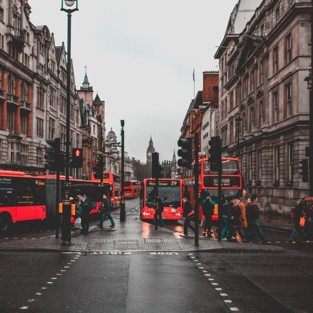 Secure UK Parcel Forwarding: A Simple Guide for International Buyers