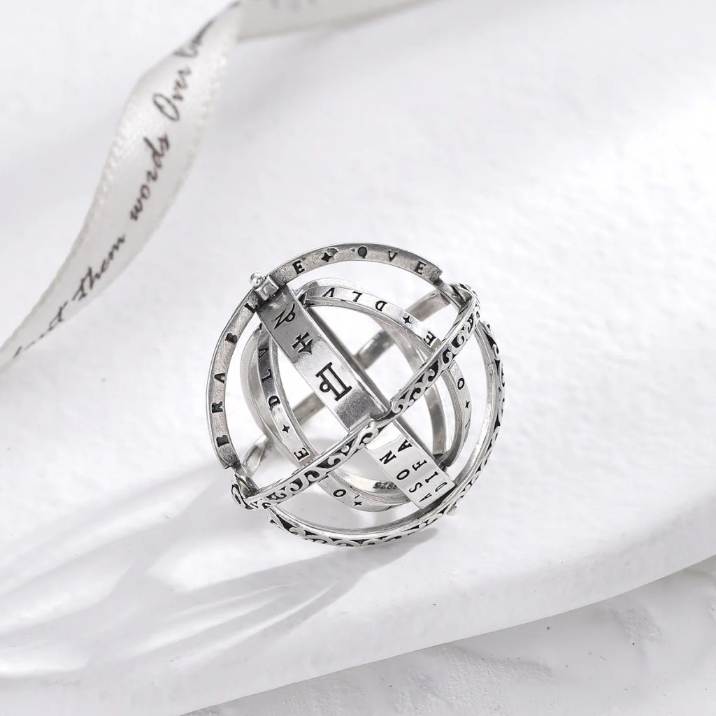 Shop Luxe Tory Burch-Inspired Jewellery Online Shop Luxe Tory Burch-Inspired Jewellery Online