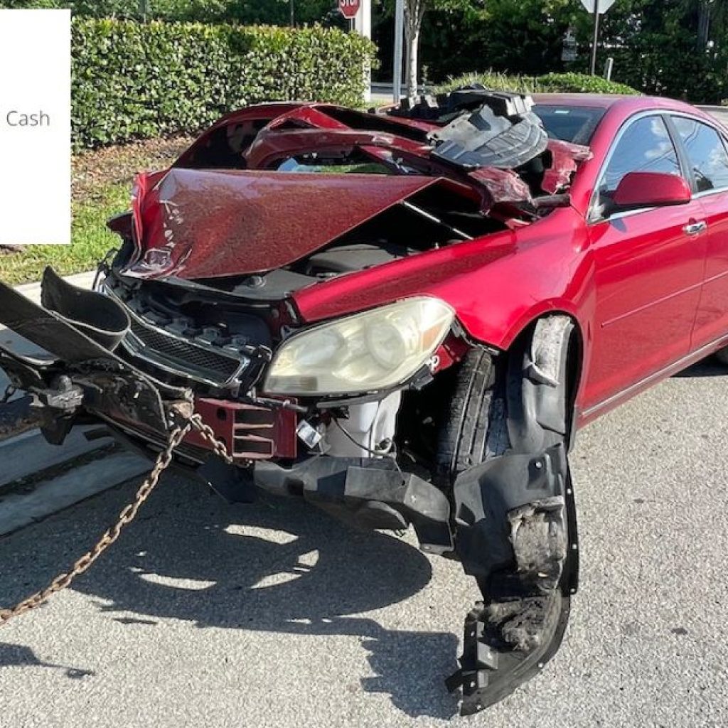 Get Top Cash for Your Old Car in Miami – Quick, Free Pickup