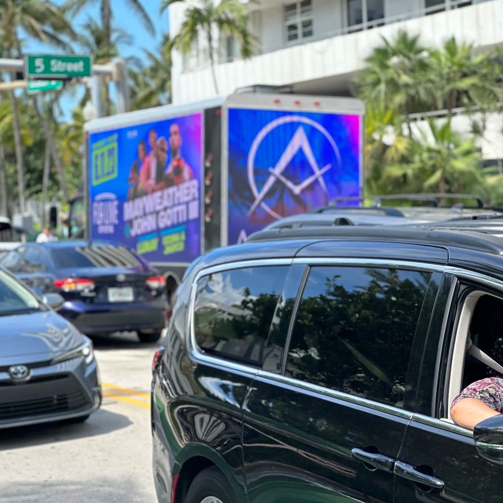 Mobile LED Advertising On Wheels to Transform Your Campaigns Mobile LED Advertising On Wheels to Transform Your Campaigns
