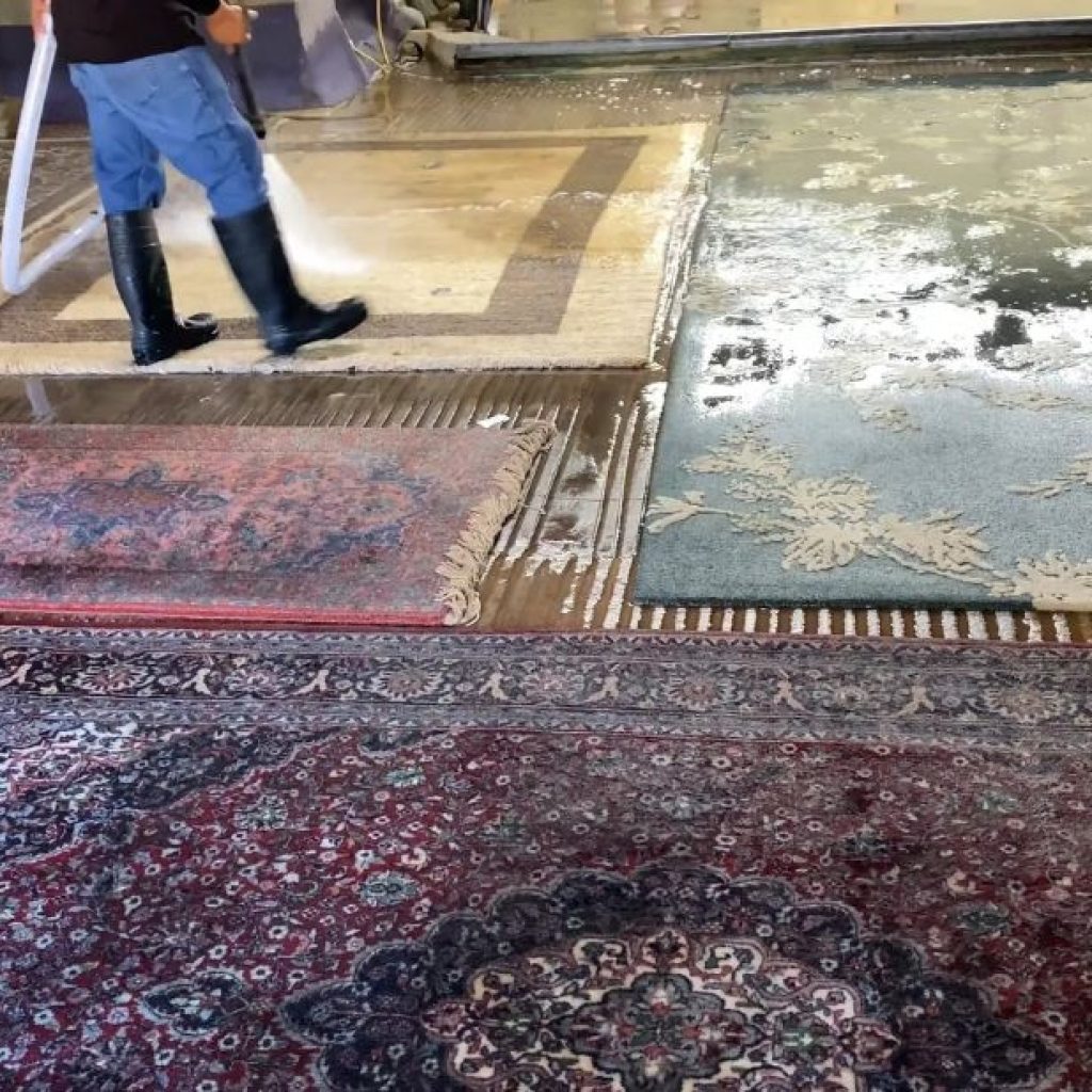Restore the Shine: Expert Cleaning for Silk Rugs