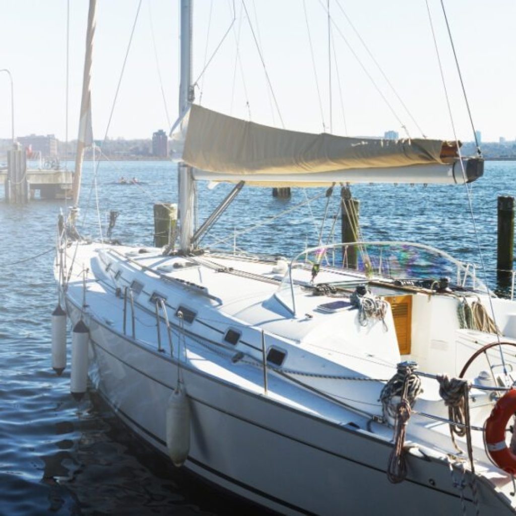 Sail Through Dubai’s Historic Waters: An Unforgettable Creek Experience
