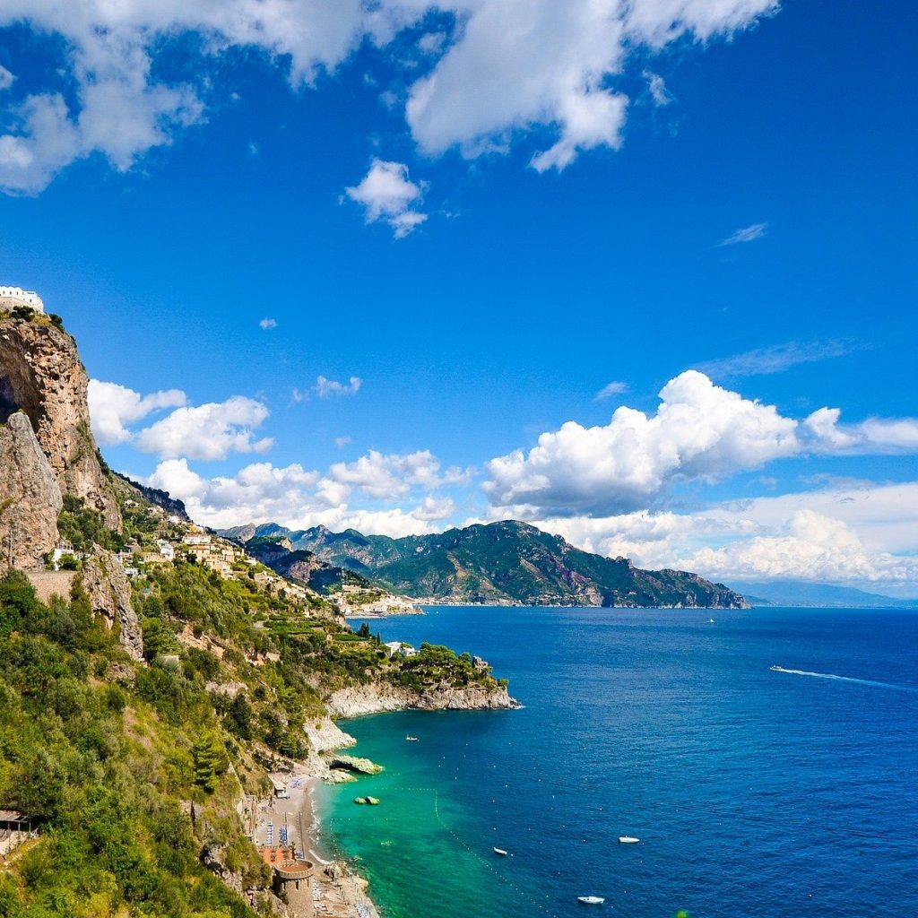 Esplora l’Isola Azzurra: Gite in Barca Esclusive da Praiano Esplora l’Isola Azzurra: Gite in Barca Esclusive da Praiano
