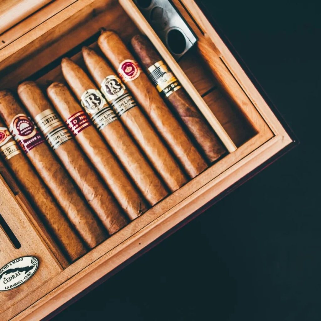 Discover Delhi’s Finest Cigars and Premium Accessories Discover Delhi’s Finest Cigars and Premium Accessories