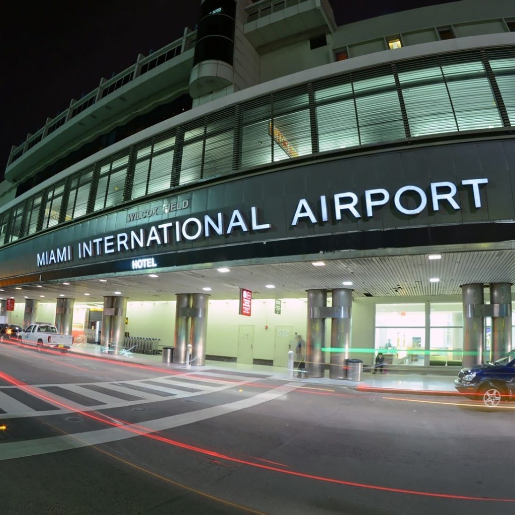 Executive Miami Chauffeur: Premium Airport Transfers and City Tours Executive Miami Chauffeur: Premium Airport Transfers and City Tours