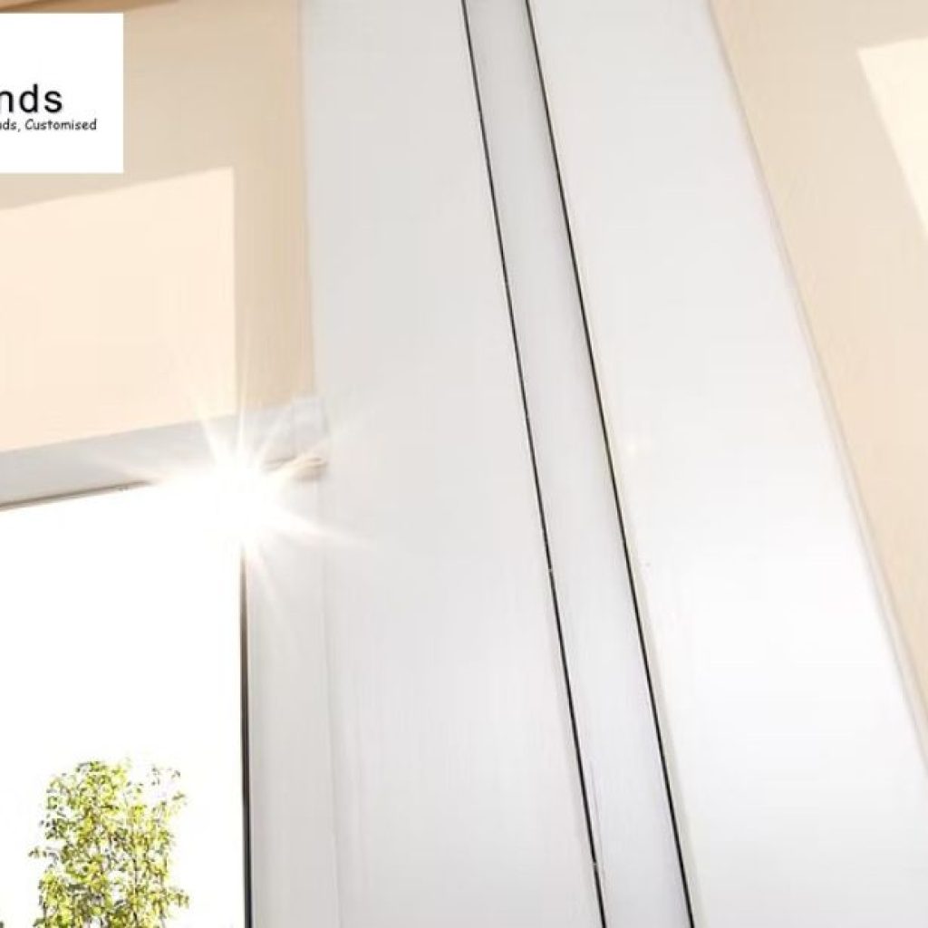 Trim Venetian blinds safely: expert tips for a neat fit Trim Venetian blinds safely: expert tips for a neat fit