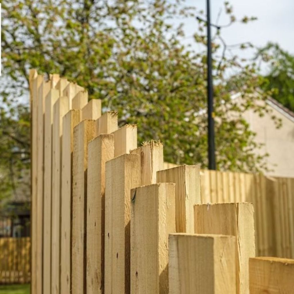 Enhance Your Outdoor Space with Custom Garden Walls Enhance Your Outdoor Space with Custom Garden Walls