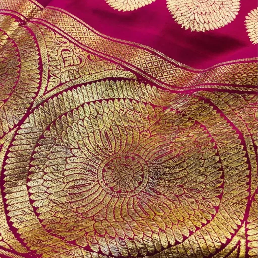 Trusted saree buyers in Delhi for vintage and damaged pieces Trusted saree buyers in Delhi for vintage and damaged pieces