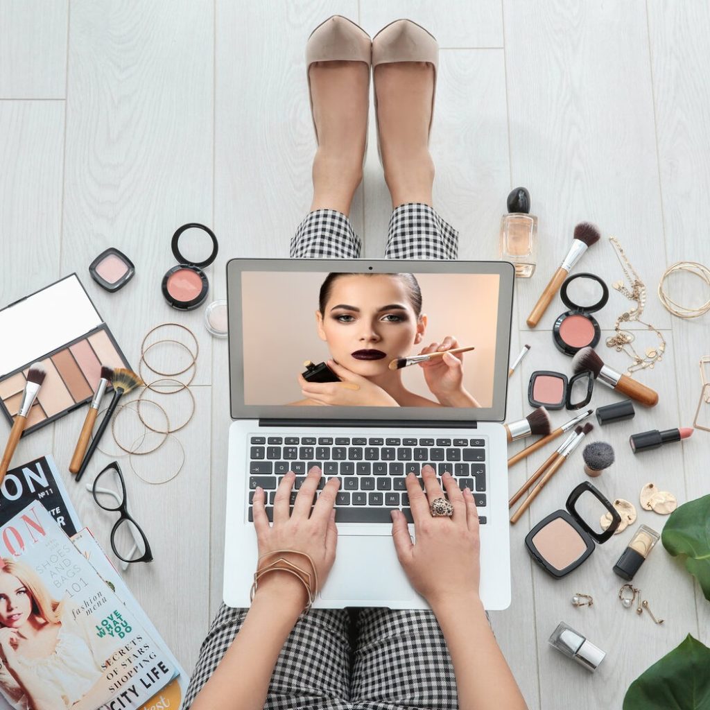 Launch Your Beauty Career in the Windy City