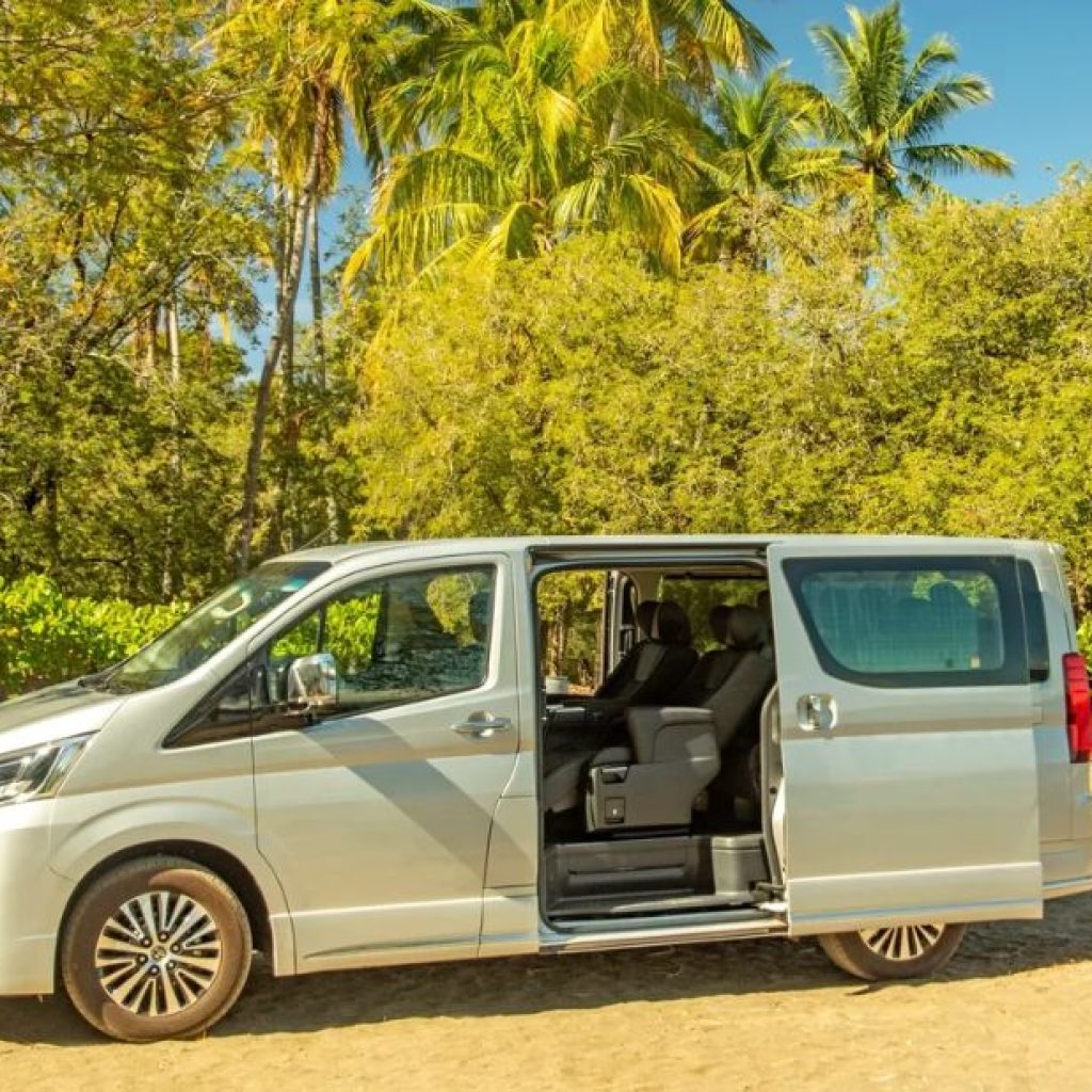 Indulge in Premium Costa Rica Travel: Elite Chauffeur Services