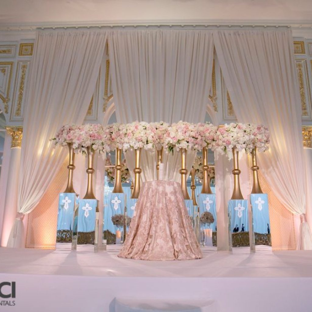 Elite floral styling for sophisticated corporate gatherings Elite floral styling for sophisticated corporate gatherings