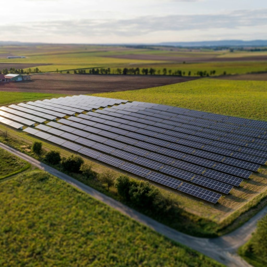 Unlock Clean Power in Alberta: Smart Solar Installations for Homes Unlock Clean Power in Alberta: Smart Solar Installations for Homes