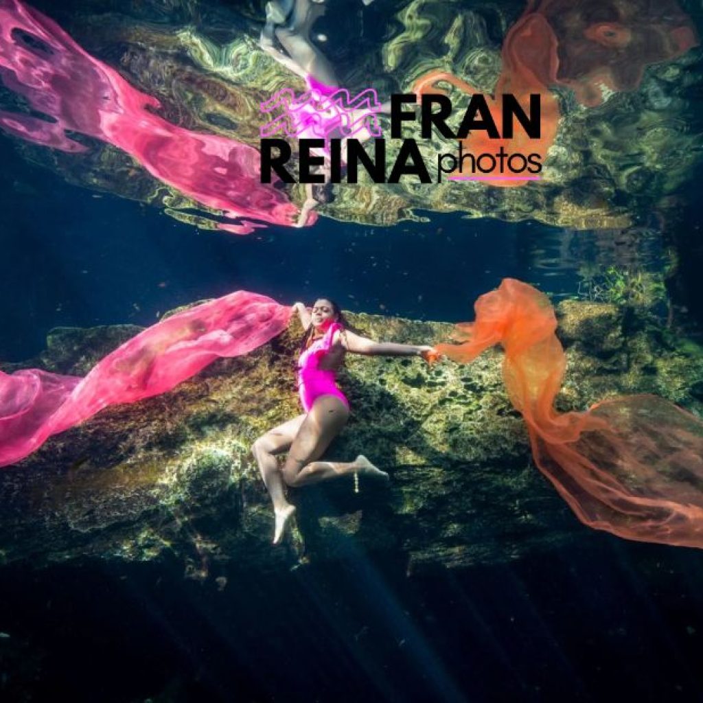 Dive into Mexico’s Stunning Underwater Worlds with a Pro Photographer Dive into Mexico’s Stunning Underwater Worlds with a Pro Photographer