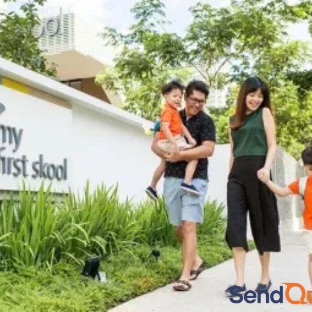 Real-Time SMS Chat for Better Customer Connections Real-Time SMS Chat for Better Customer Connections